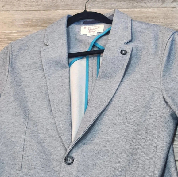 Penguin light blue womans blazer. Size small - Picture 8 of 10
